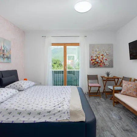 Holiday home Amazing In With Wifi Kostanje