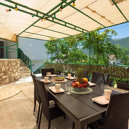 Holiday home Amazing In With Wifi